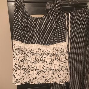 Blk and off white PJs 😴😴